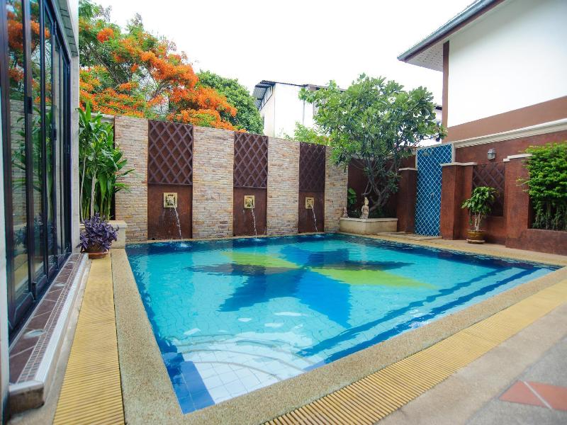 Diamond City Place - Oda