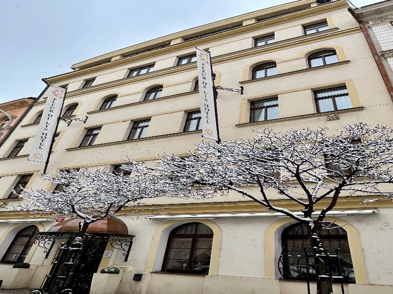 Fleur De Lis Hotel - Genel