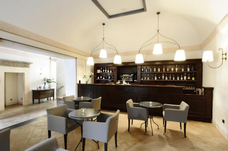 Palazzo Piccolomini - Bar