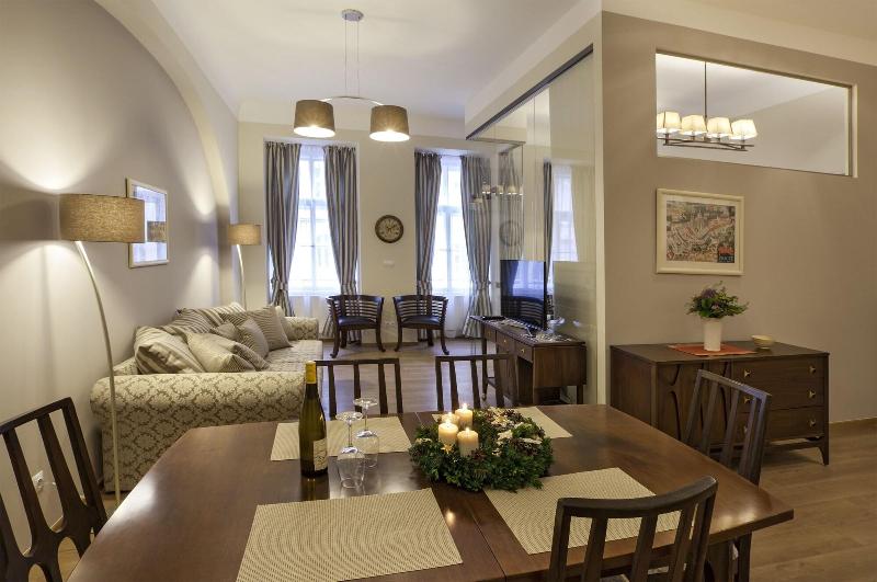 Corto Old Town Pension - Oda