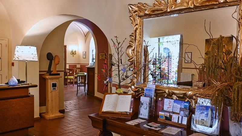 Hotel San Lino - Lobi