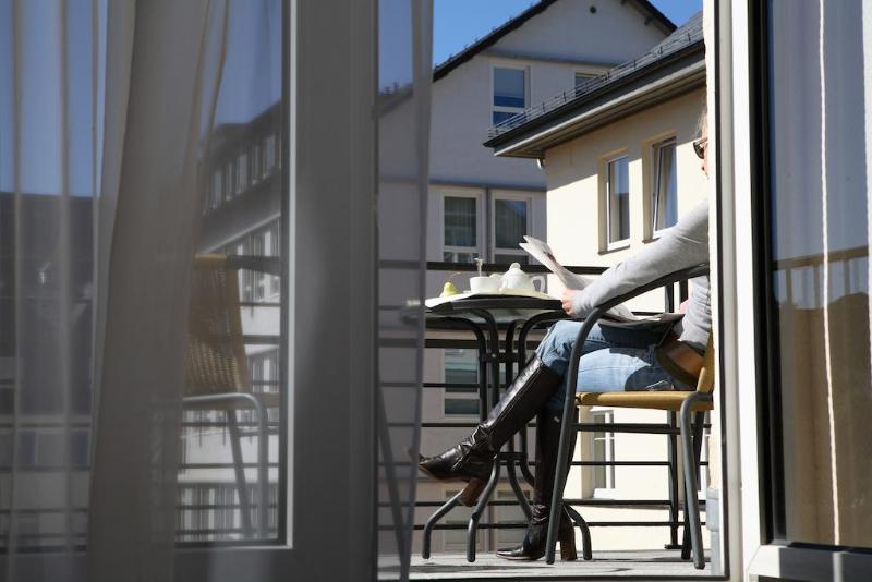 Niedersächsischer Hof - Genel