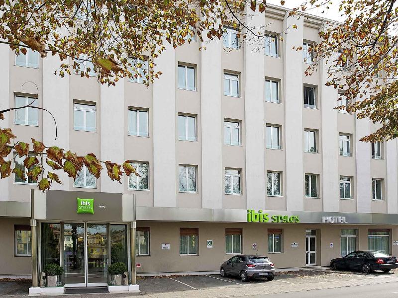 Hotel Toscanini - Genel