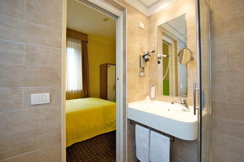Hotel Toscanini - Oda