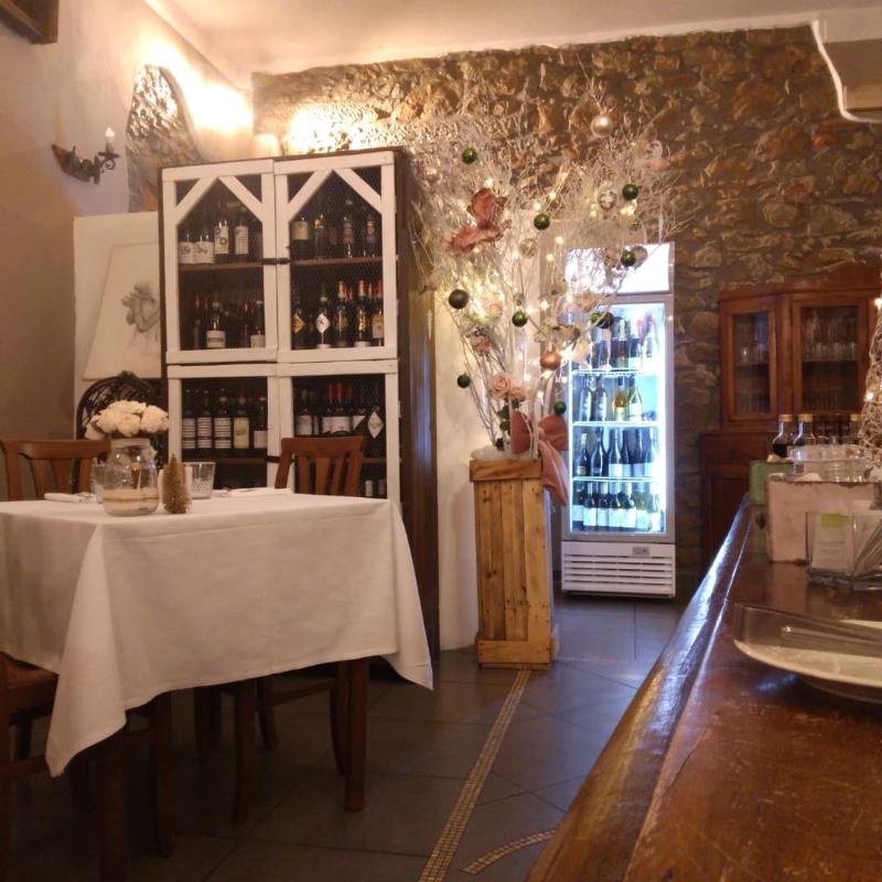 Bellavista Hotel & Restaurant - Restoran