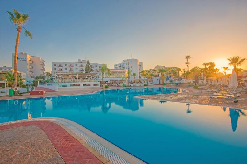 Marlita Beach Hotel Apartments - Genel