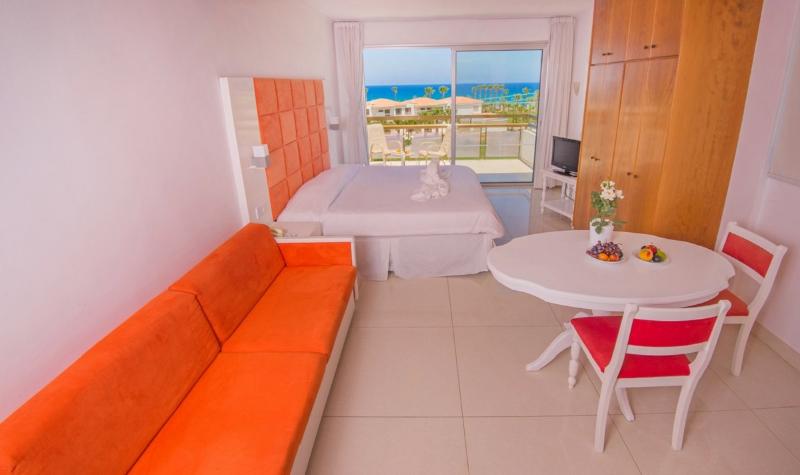 Marlita Beach Hotel Apartments - Oda