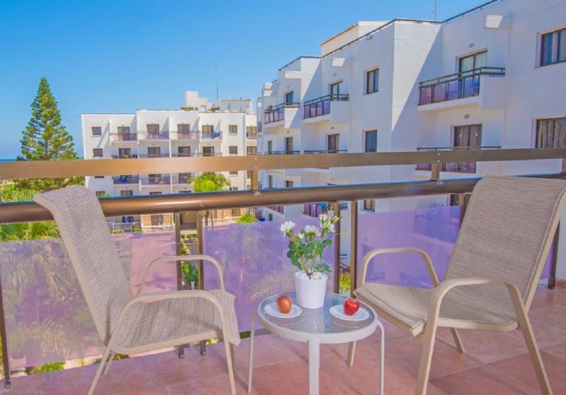 Marlita Beach Hotel Apartments - Oda