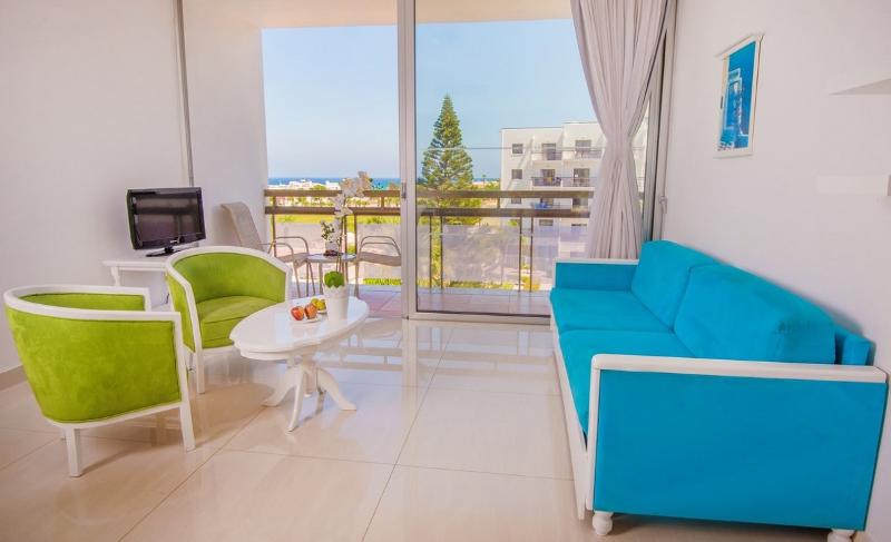 Marlita Beach Hotel Apartments - Oda