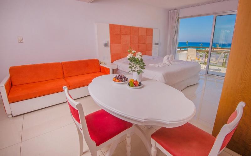 Marlita Beach Hotel Apartments - Oda