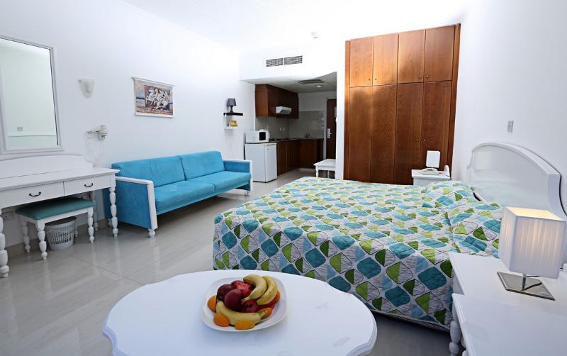 Marlita Beach Hotel Apartments - Oda