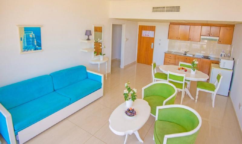 Marlita Beach Hotel Apartments - Oda