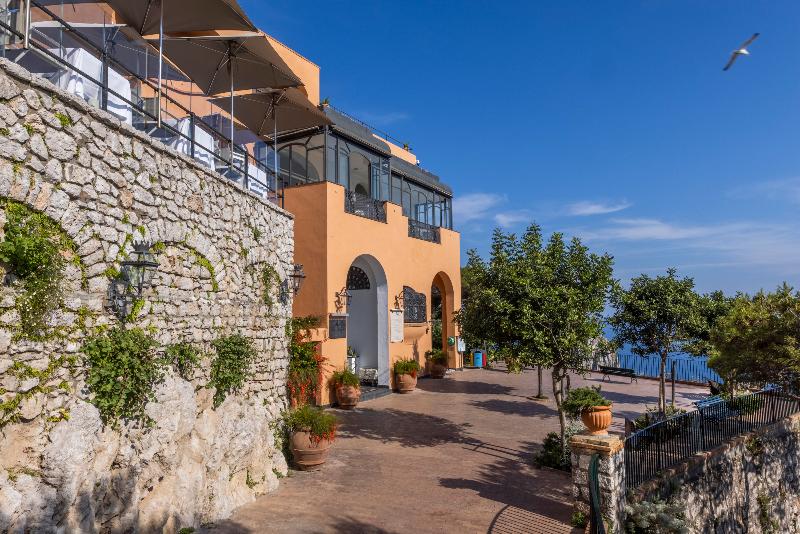 Punta Tragara - Lobi