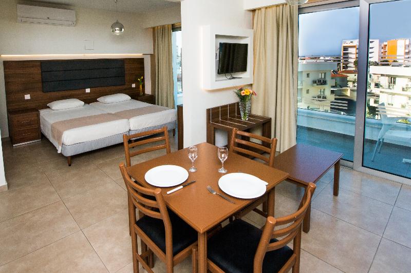 Livas Hotel Apartments - Oda