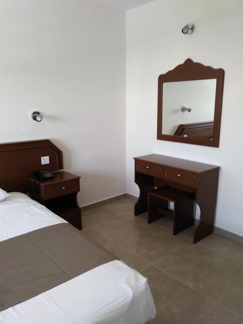 Livas Hotel Apartments - Oda