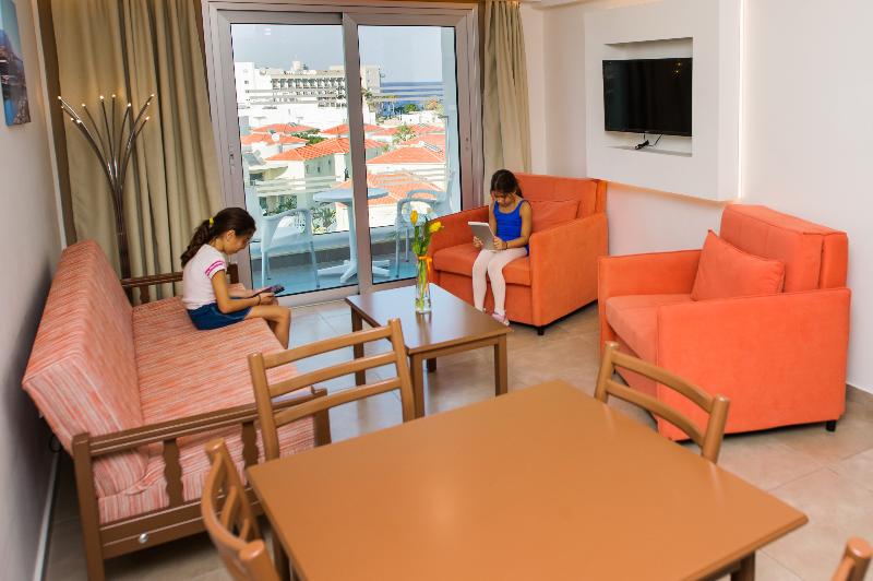 Livas Hotel Apartments - Oda