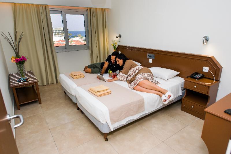 Livas Hotel Apartments - Oda