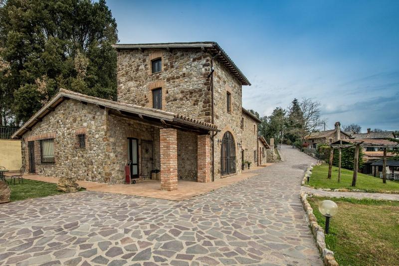 Borgo San Faustino - Toplantı