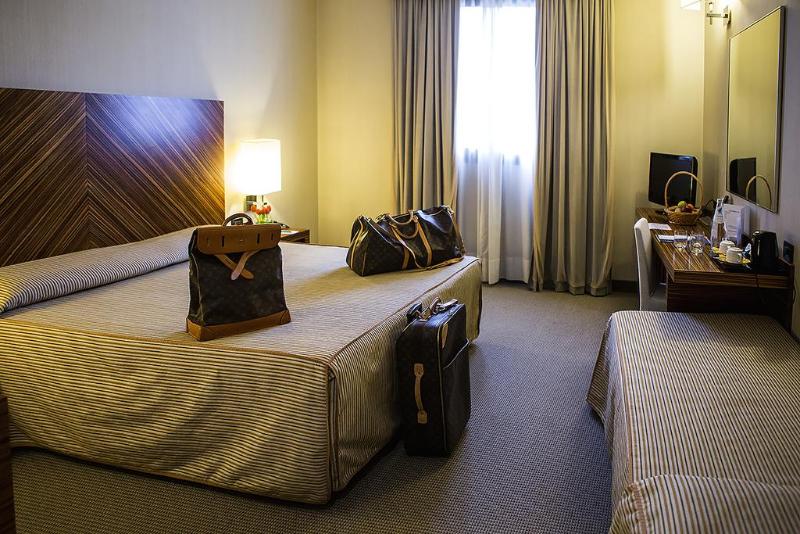 MH Hotel Piacenza Fiera - Oda