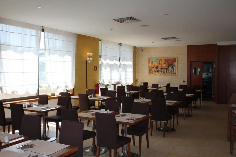 MH Hotel Piacenza Fiera - Restoran