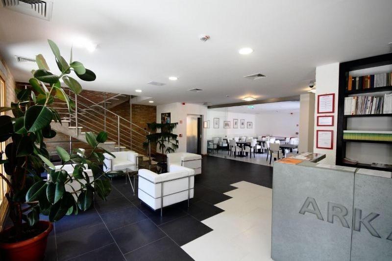 Hotel Arkadia - Lobi