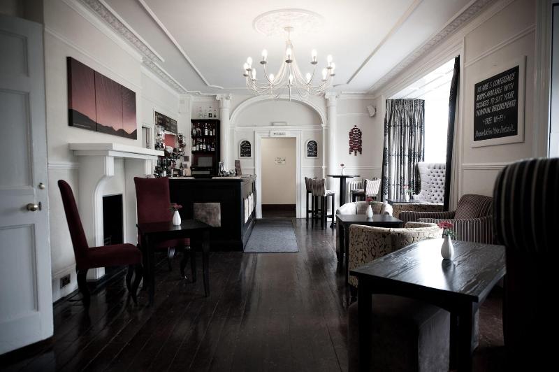 Plas Hyfryd - Bar