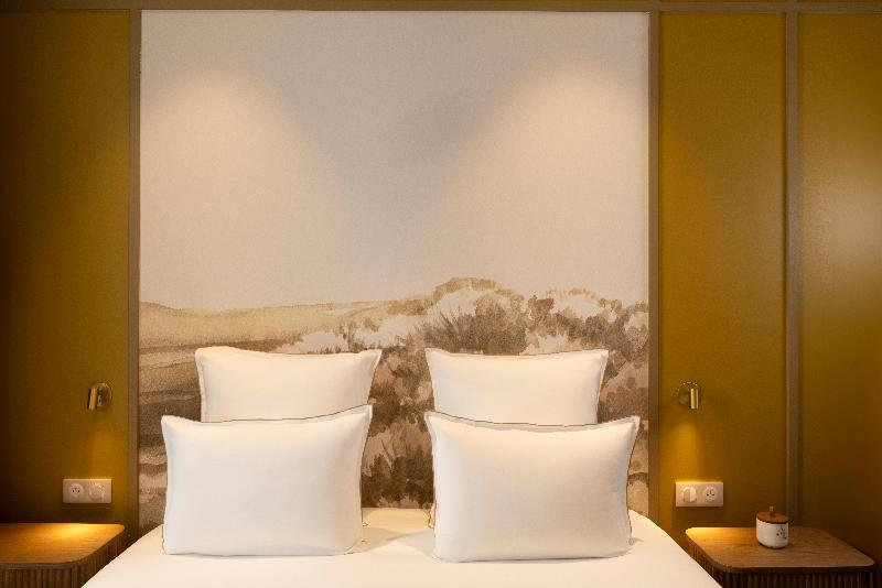 Hotel Le Cardinal - Oda