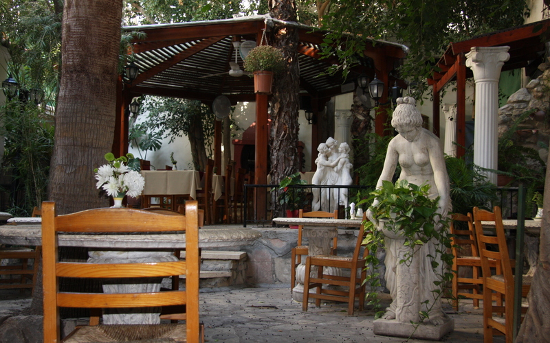 Kiniras Traditional House - Teras