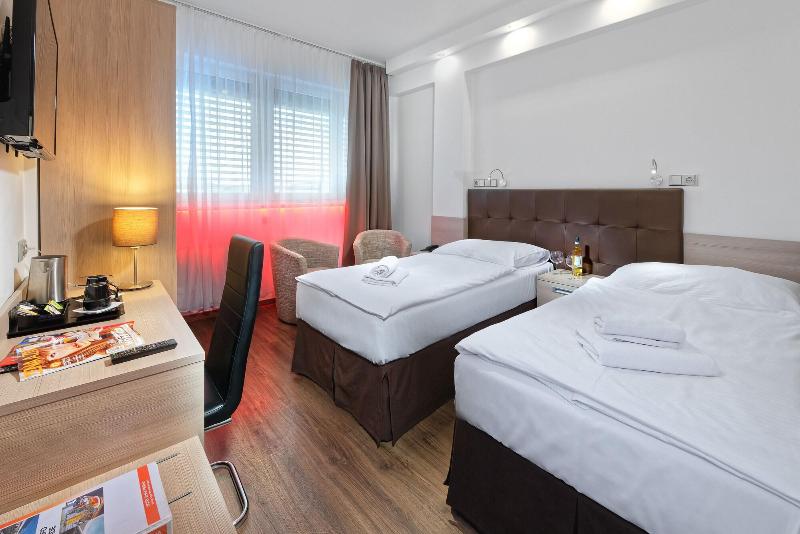 Hotel Aura - Oda