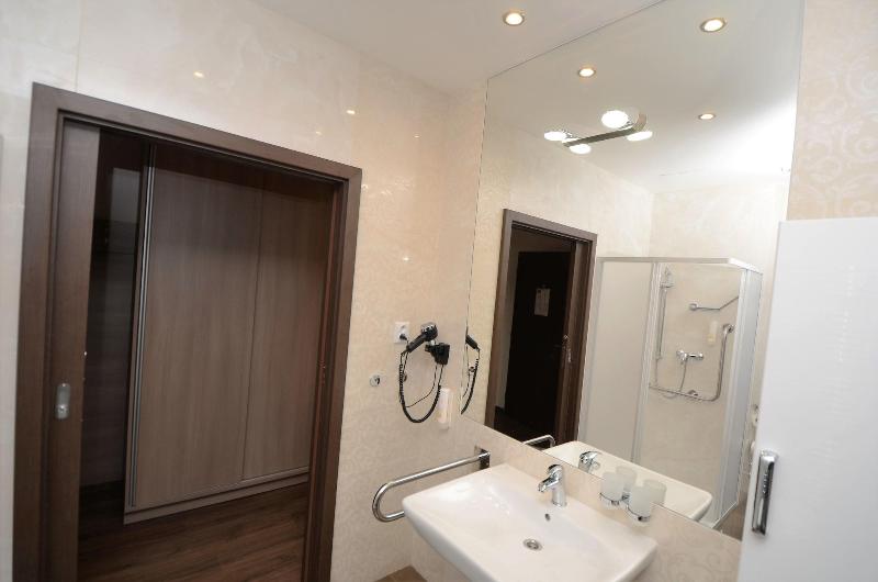 Hotel Aura - Oda