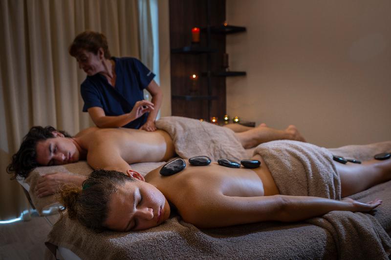 Leonardo Crystal Cove Hotel and Spa by the Sea - Genel