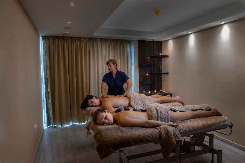 Leonardo Crystal Cove Hotel and Spa by the Sea - Genel