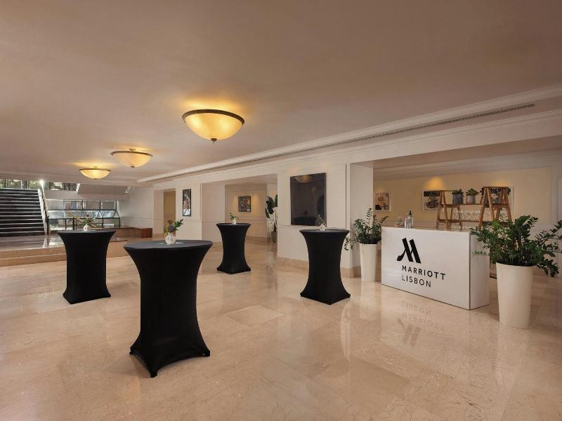 Marriott Hotel Lisbon - Lobi