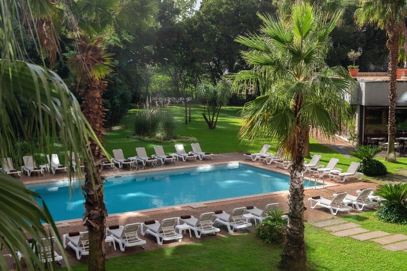Marriott Hotel Lisbon - Havuz