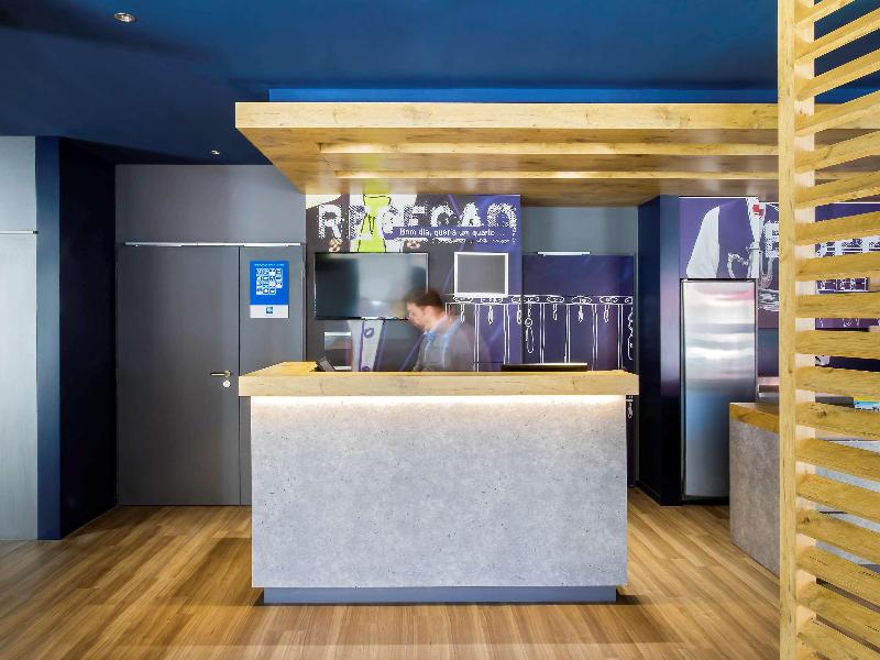 Ibis Budget Braga Centro - Lobi