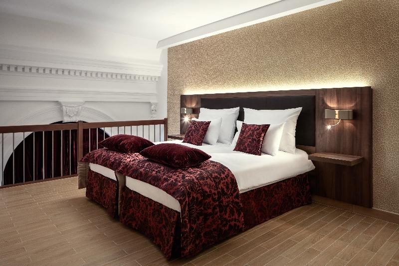 Michelangelo Grand Hotel - Oda