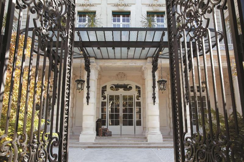 Shangri-La Paris - Genel