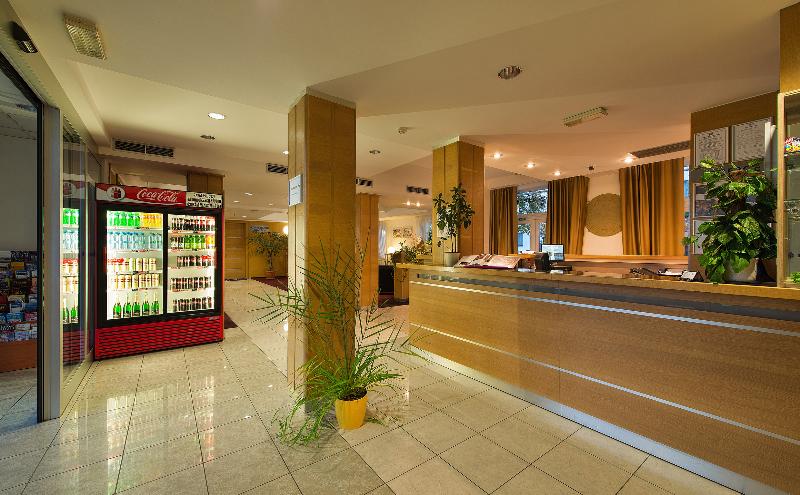 EA hotel Populus - Lobi