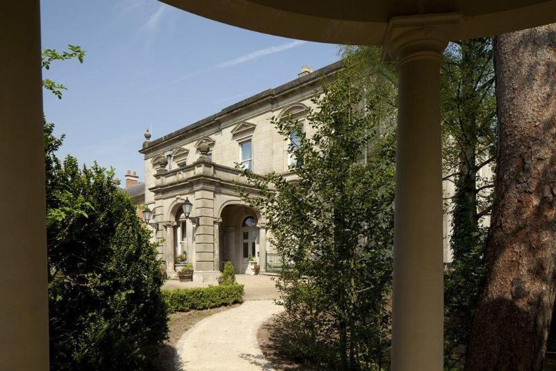 Kilworth House - Genel