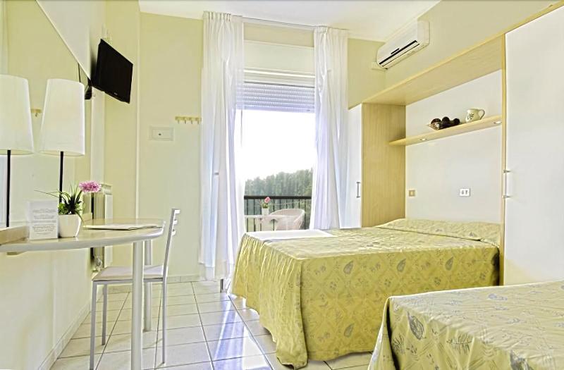 Hotel Loretta & Dependance - Oda