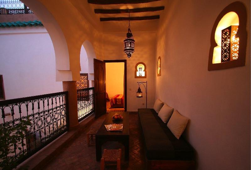 Riad Elixir - Genel