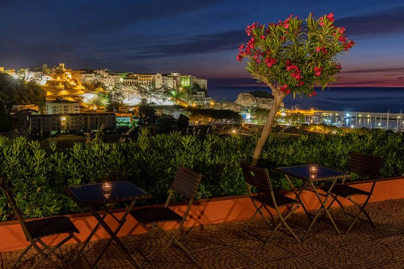 New Paradise - Teras
