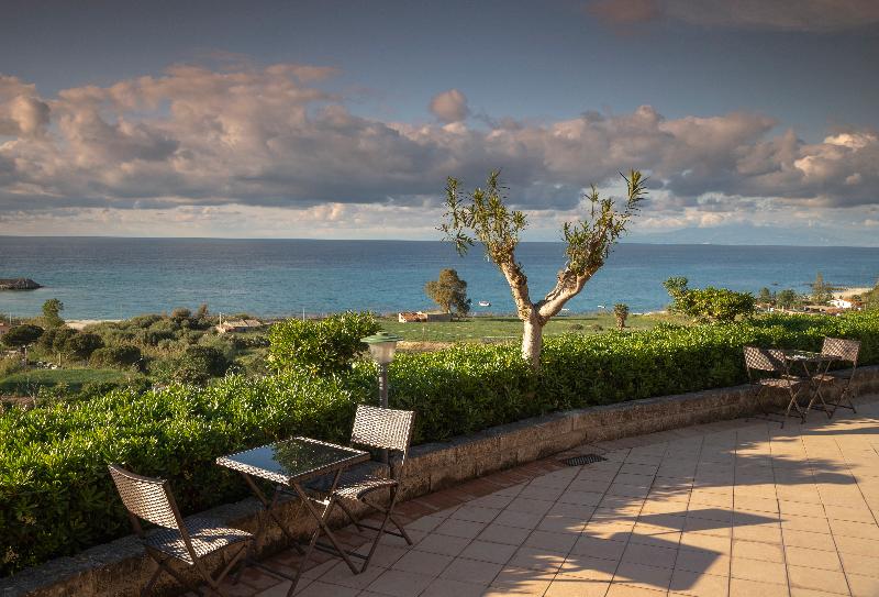 New Paradise - Teras