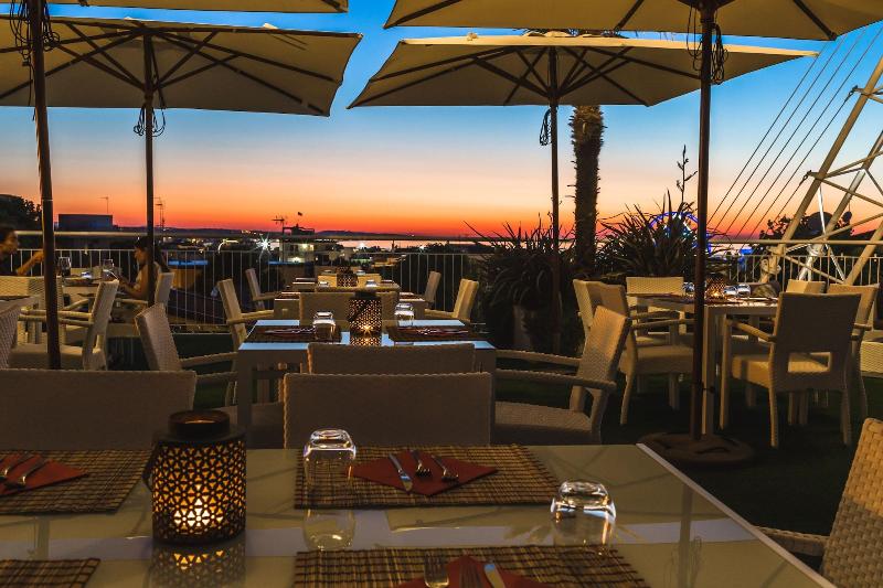 Du Parc Hotel - Teras