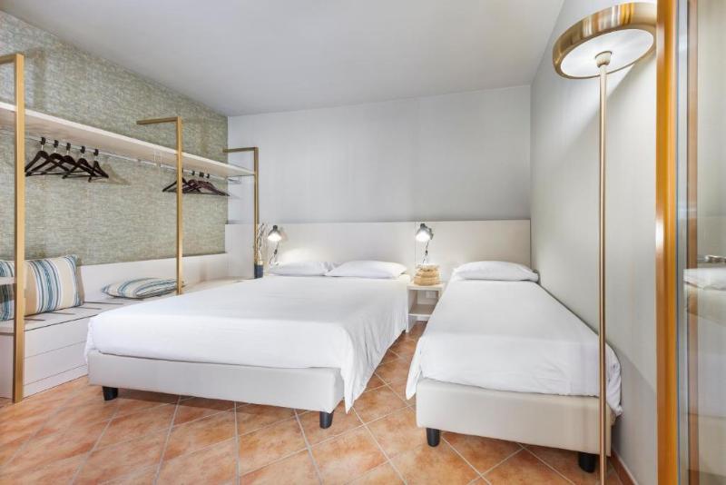Hotel & Residence Poggio dei Pini - Oda