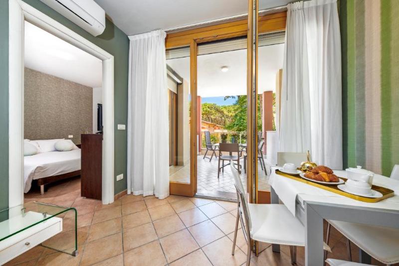 Hotel & Residence Poggio dei Pini - Oda