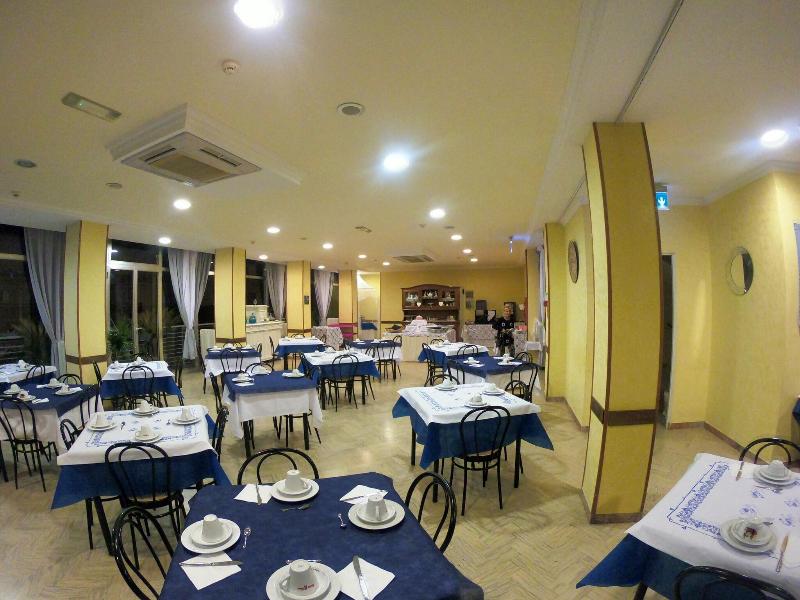 Half Moon - Restoran
