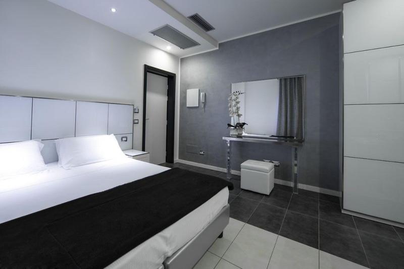 Atmosphere Suite Hotel - Lobi
