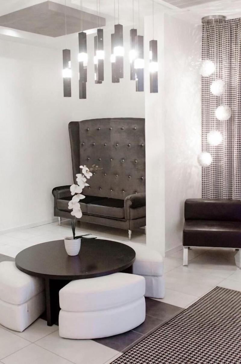Atmosphere Suite Hotel - Lobi