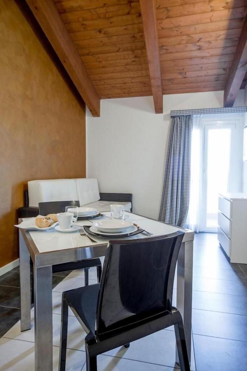 Atmosphere Suite Hotel - Restoran